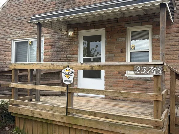 25745 Princeton St, Dearborn Heights, MI 48125