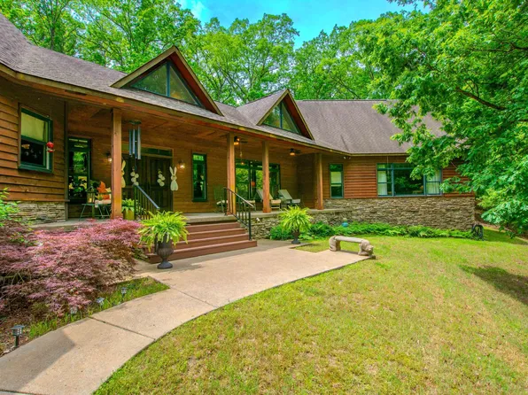 1601 Whispering Pine Rd, Little Rock, AR 72210