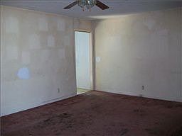 2nd image of 206 Jim Thorpe Dr