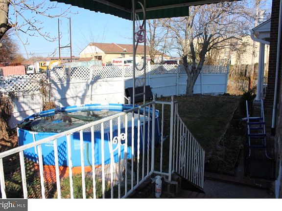 5th image of 506 Fern St