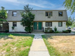 520 Cliffwood Ave APT E16, Matawan, NJ 07747