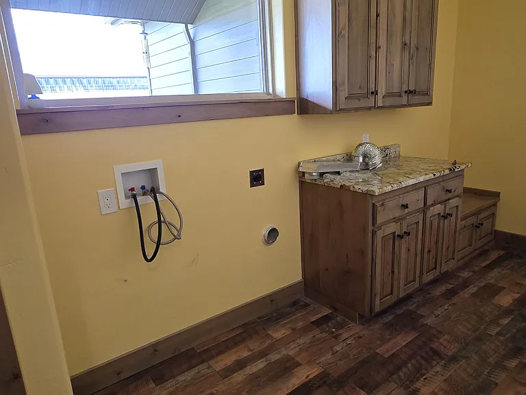 379 Eagle Way — Photo 11