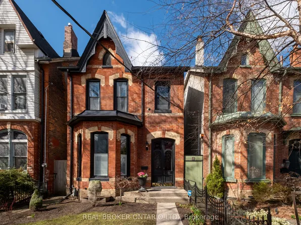 298 Berkeley St, Toronto, ON M5A 2X5