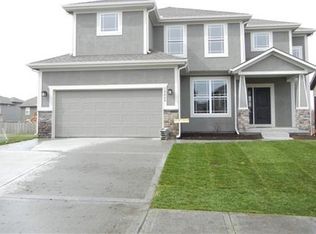 18812 W 165th St, Olathe, KS 66062