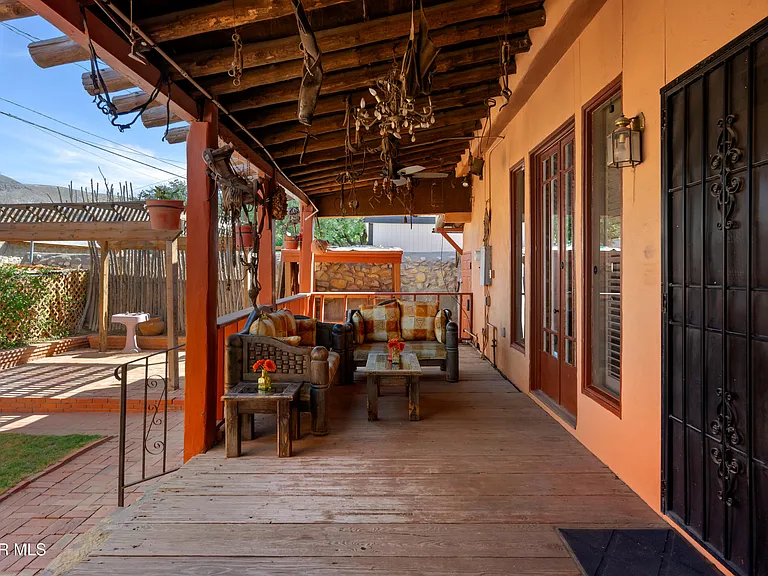 515 Gregory Ave — Photo 33