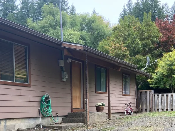 1440 N Nye St, Toledo, OR 97391