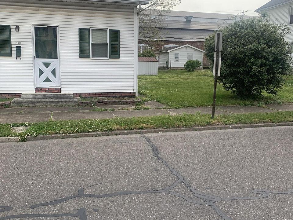 2nd image of 616618 Lasalle St