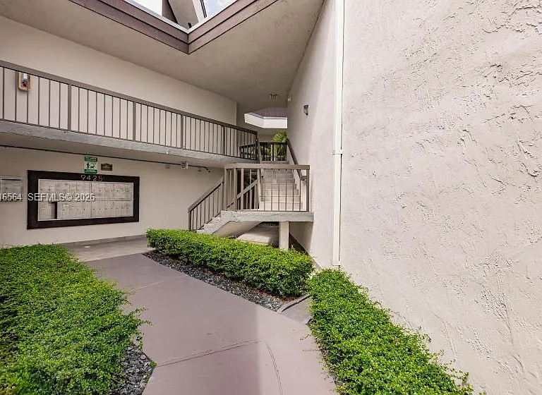 9425 Fontainebleau Blvd #202 — Photo 3