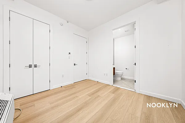 Rented by Nooklyn NYC LLC | media 53