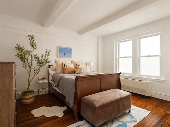 419 East 57th Street image 6 of 11