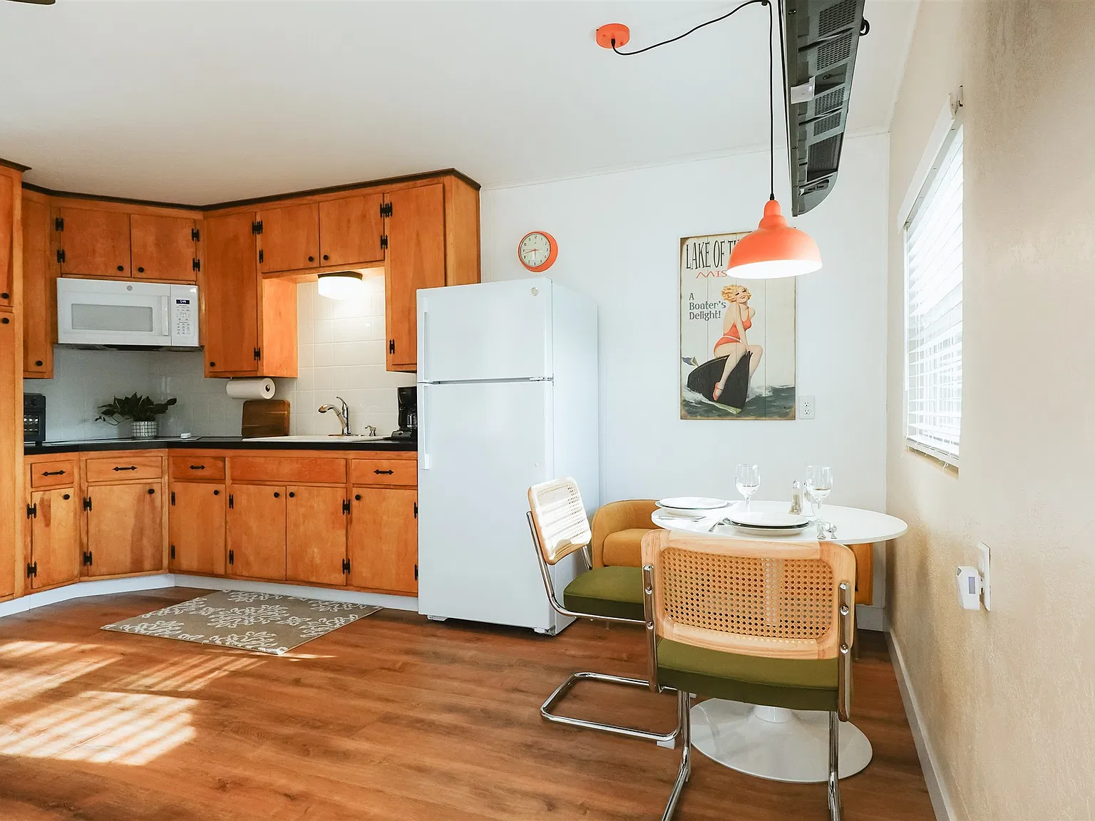 1 bed, 500 sqft, $1,200 — Photo 2