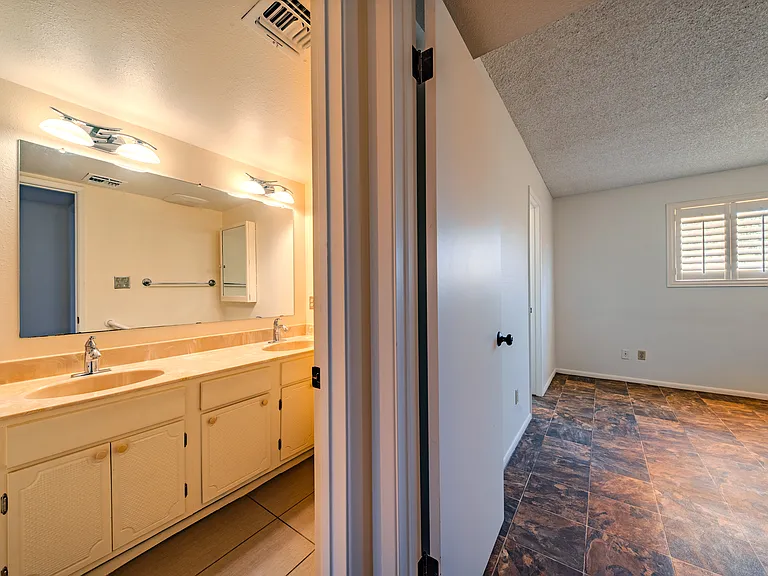 3408 W Purdue Ave — Photo 21