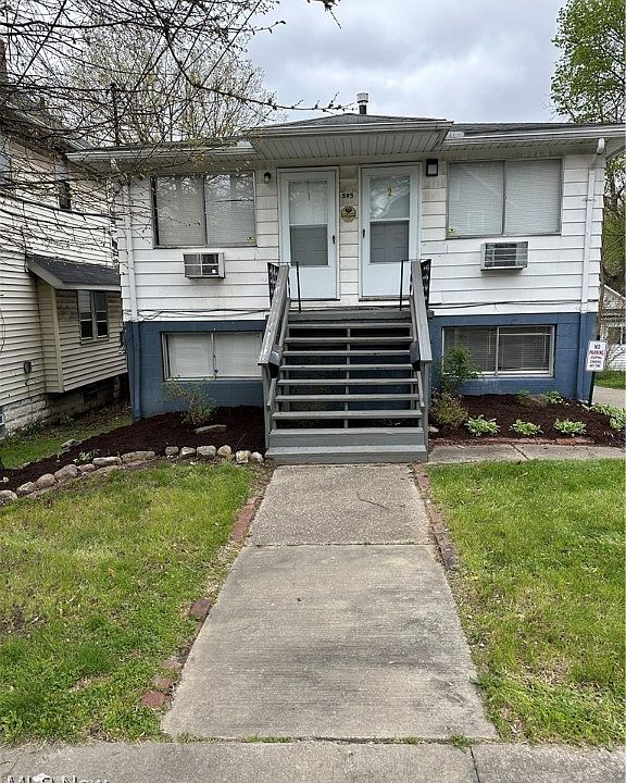 1st image of 595 Brown St #1-4