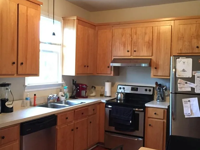 731 W Leigh St — Photo 5