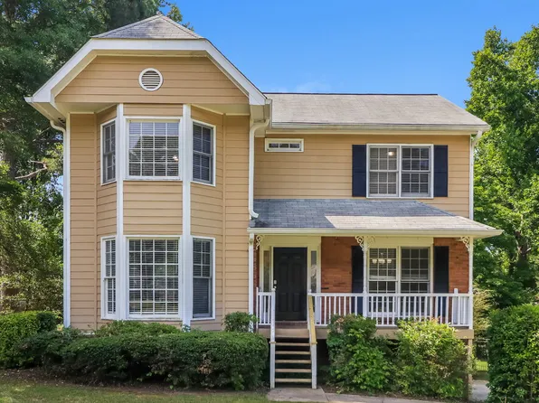 2981 Sutton Dr SW, Marietta, GA 30064
