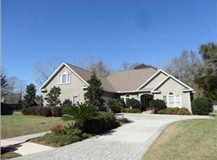 19427 Fairfax Dr, Fairhope, AL 36532