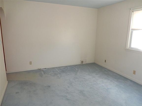 2nd image of 408 W Filbert St