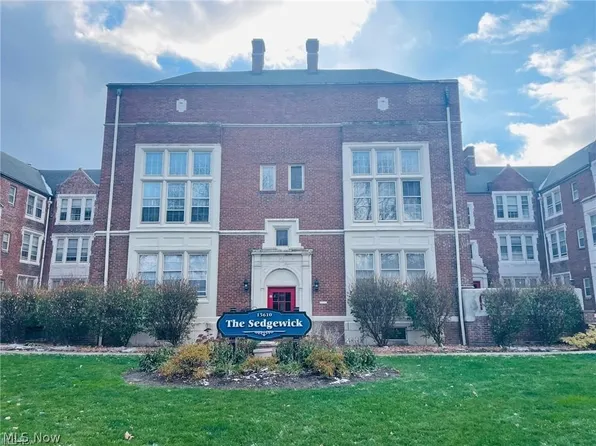 15610 Van Aken Blvd APT 4, Shaker Heights, OH 44120
