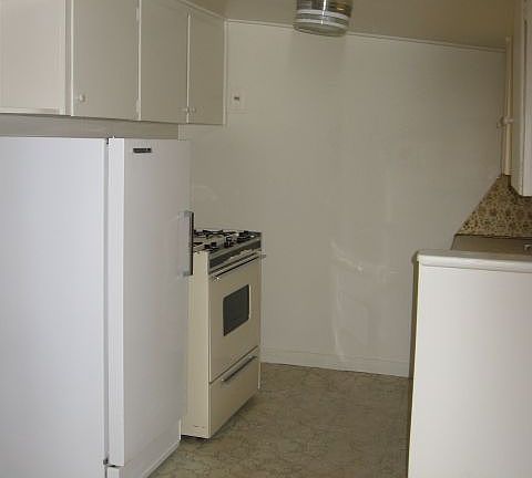 3rd image of 2220 2nd Ave N