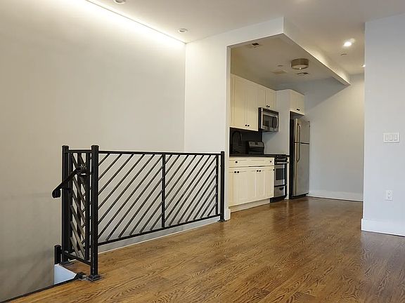 2nd image of 632 Kosciuszko St #1F