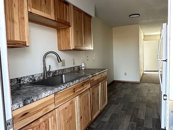 3rd image of 602 W Main St #4