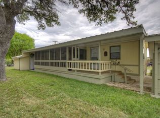 26 Chaparral Dr, Kerrville, TX 78028