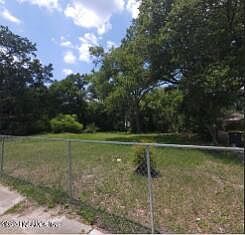 1st image of 1185 W 25TH Street
