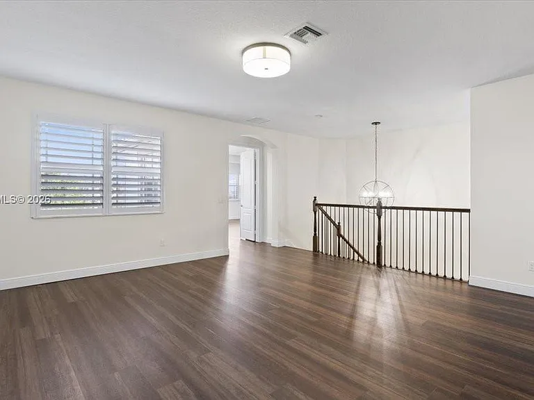 8610 Lakeside Bnd — Photo 29
