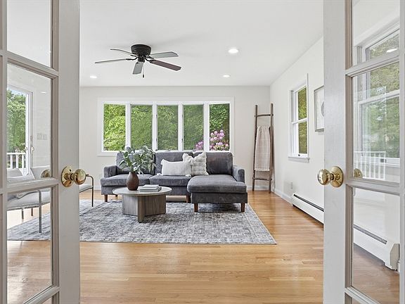 4th image of 6 Hillcrest Rd