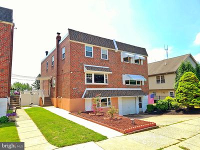 686 Renz St, Philadelphia, PA, 19128