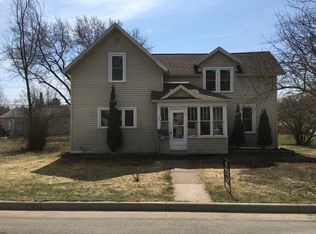 507 E 9th St, Merrill, WI 54452