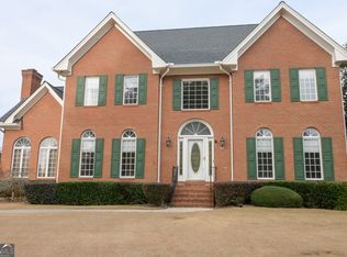 1402 Bromley Dr SE, Snellville, GA