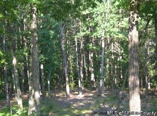 121 Rock Ledge Ln, West Hurley, NY 12491