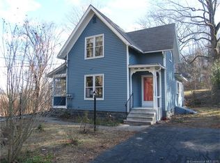 32 Goose Hill Rd APT A, Chester, CT 06412