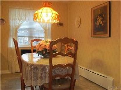 5th image of 916 Huntington Ave