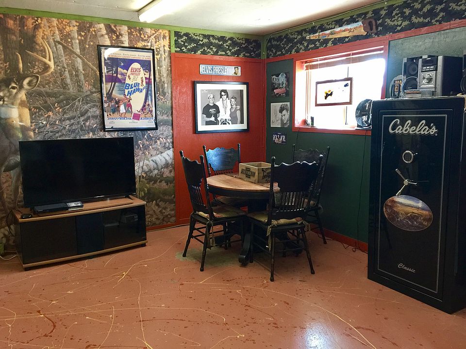Morton mancave