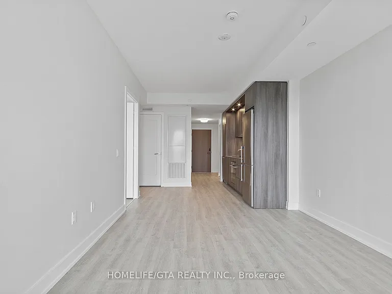 30 Inn On The Park Dr #2408 — Photo 13