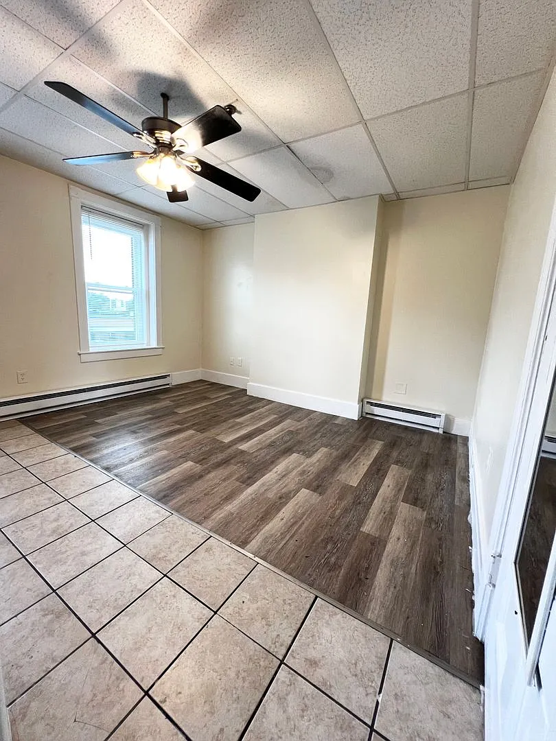 698 Main Street — Photo 2