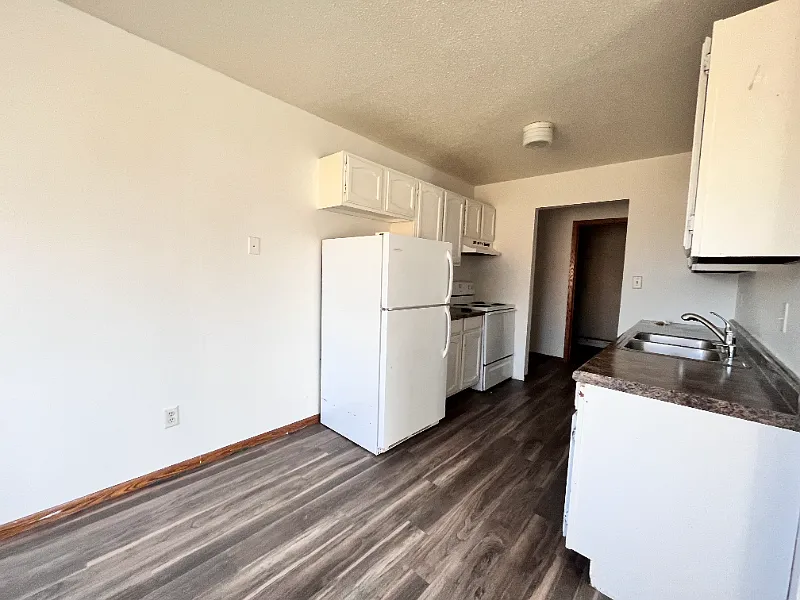 Building Photo - 2605 S 17th St #8