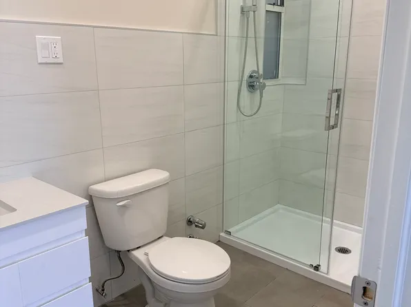 649 Manhattan Avenue image 1 of 4