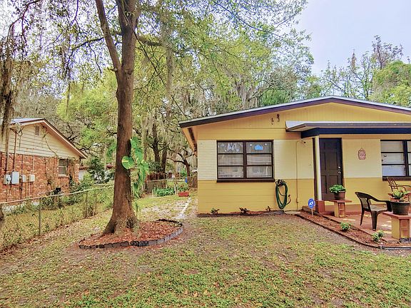 2nd image of 7606 Pine Hill Dr