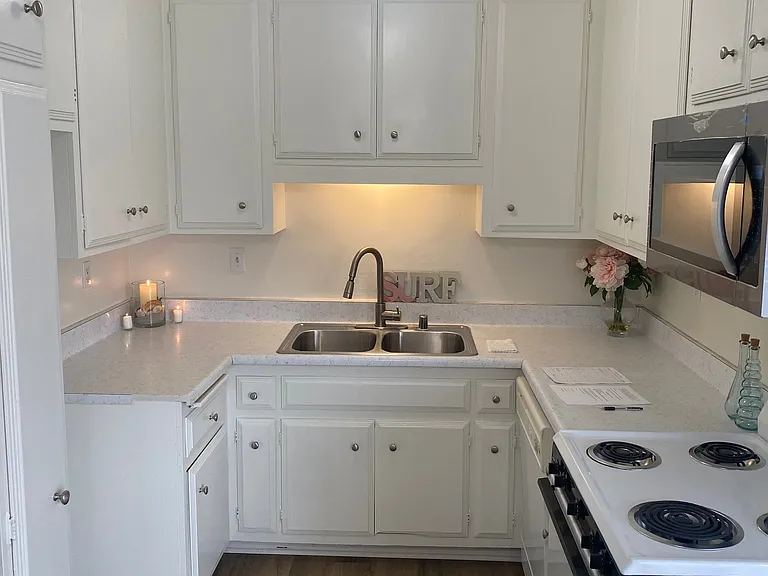 5858 S Pacific Coast Hwy #4 — Photo 2