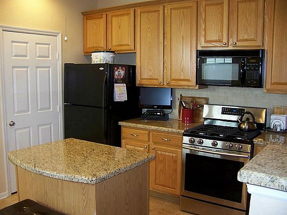3rd image of 10314 Thornmont Ln