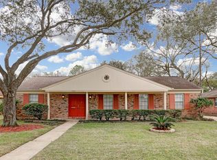 5727 Creekbend Dr, Houston, TX 77096