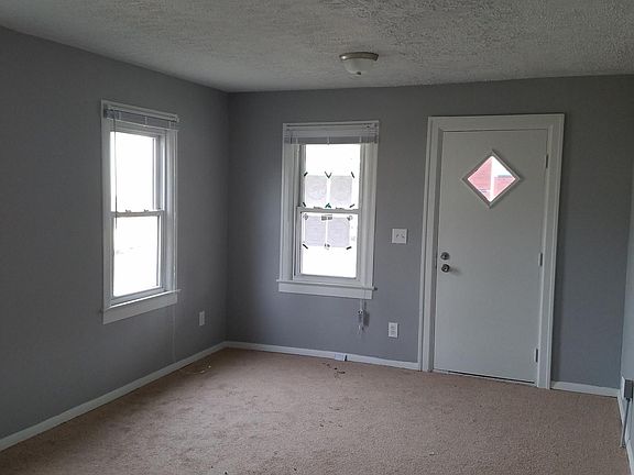 4th image of 350 N Elder Ave