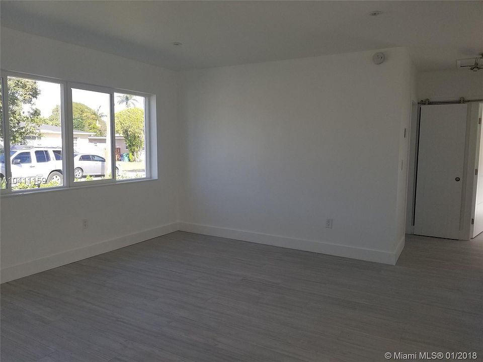 2nd image of 251 NE 105th St