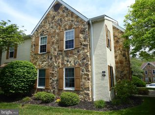 188 Valley Stream Ln, Wayne, PA 19087