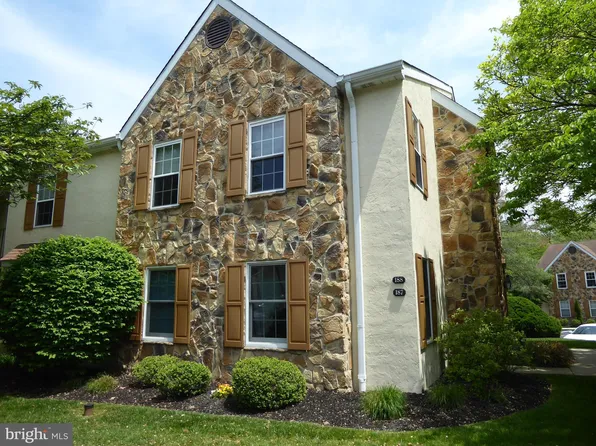 188 Valley Stream Ln, Wayne, PA 19087
