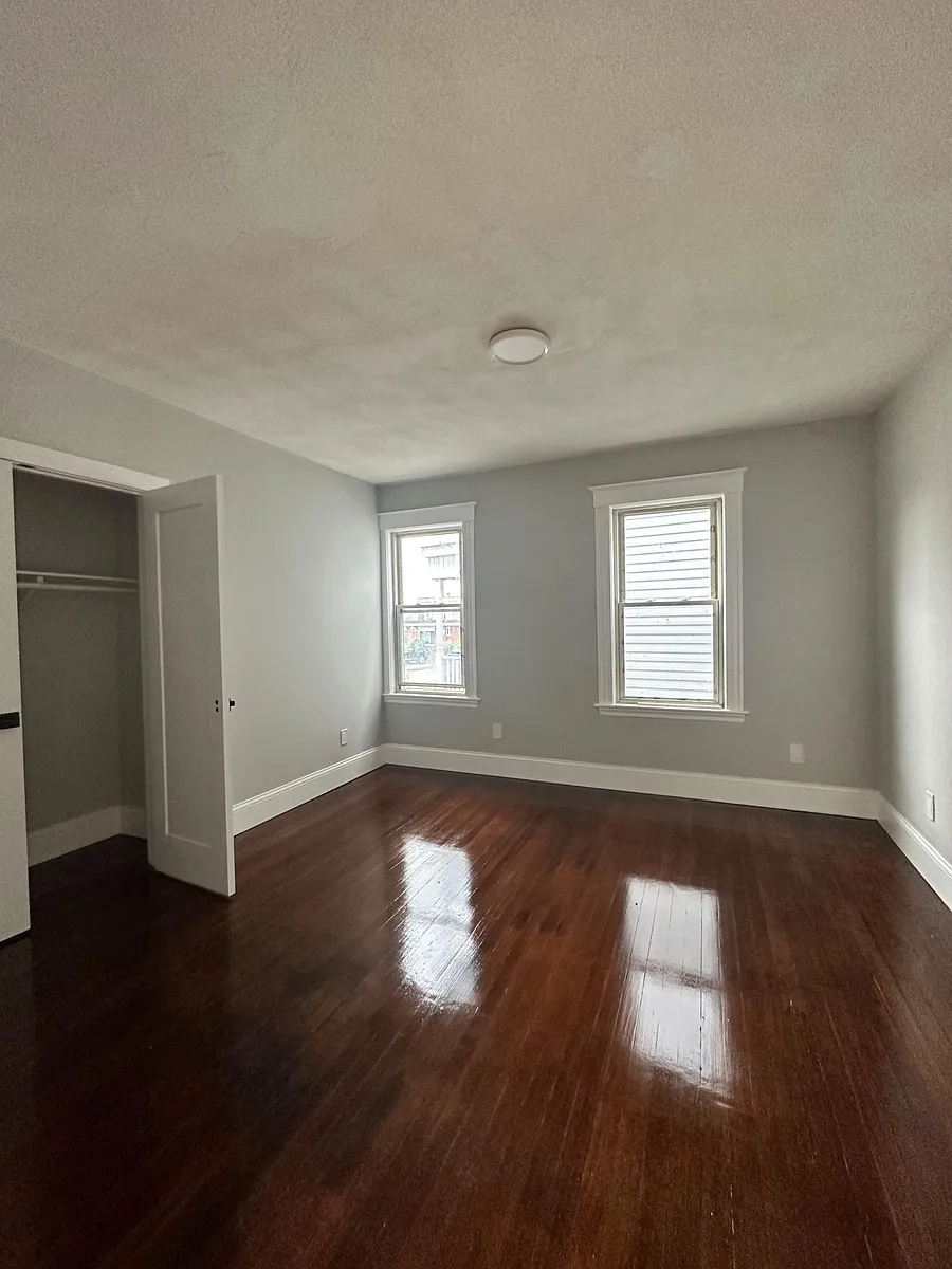 Building Photo - 42 Irwin St #1