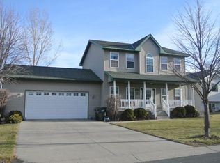 1039 Goebel St SW, Hutchinson, MN 55350